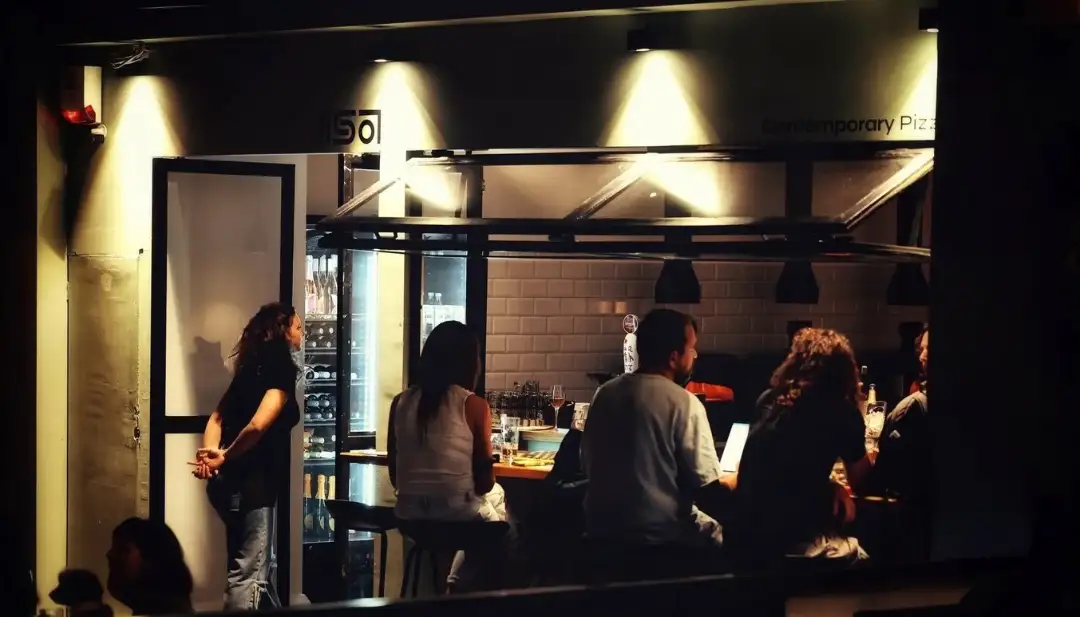 Lisa Athens, pizza restaurant in Athens