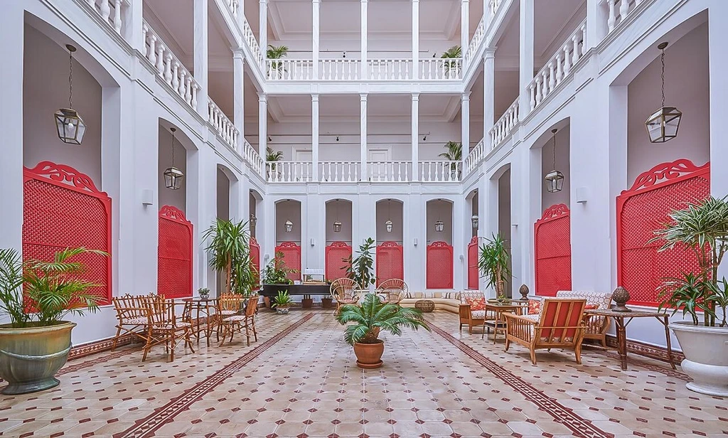 Splendid Palace Hotel in Buyukada, hotel, restaurant, serviced accommodation in Istanbul
