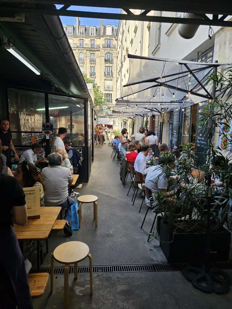 Marché couvert des Enfants Rouges, market, food court, tourist attraction in Paris
