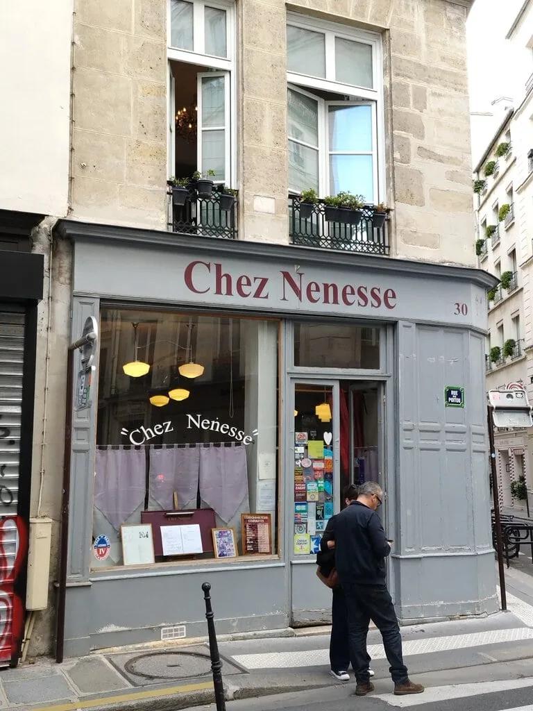 Chez Nenesse, french restaurant, bistro, restaurant in Paris