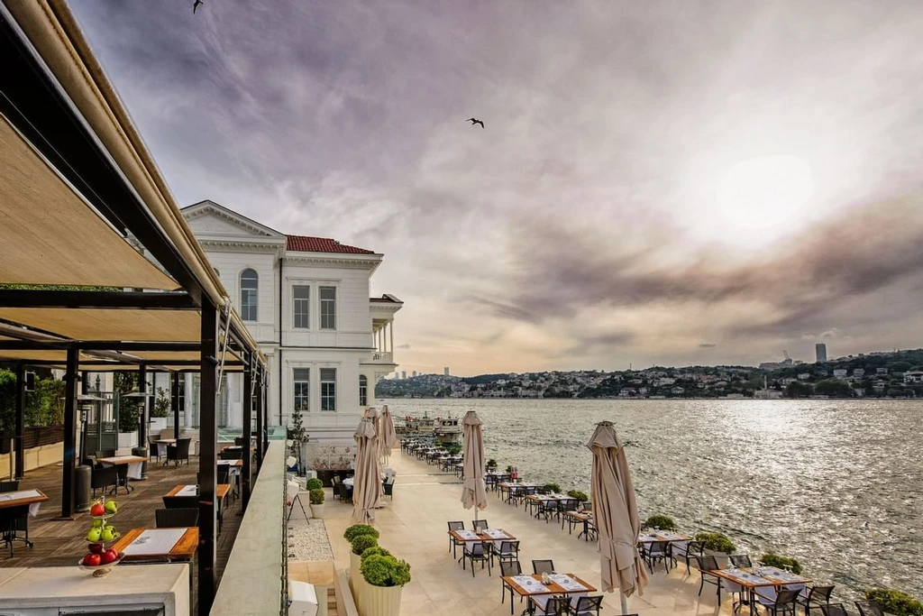 Ajia, hotel, restaurant in Istanbul