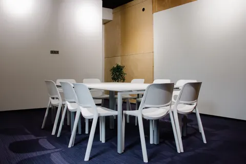 Business Hub, photo 8 of 8