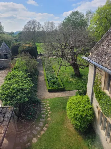 Kelmscott Manor, photo 7 of 8