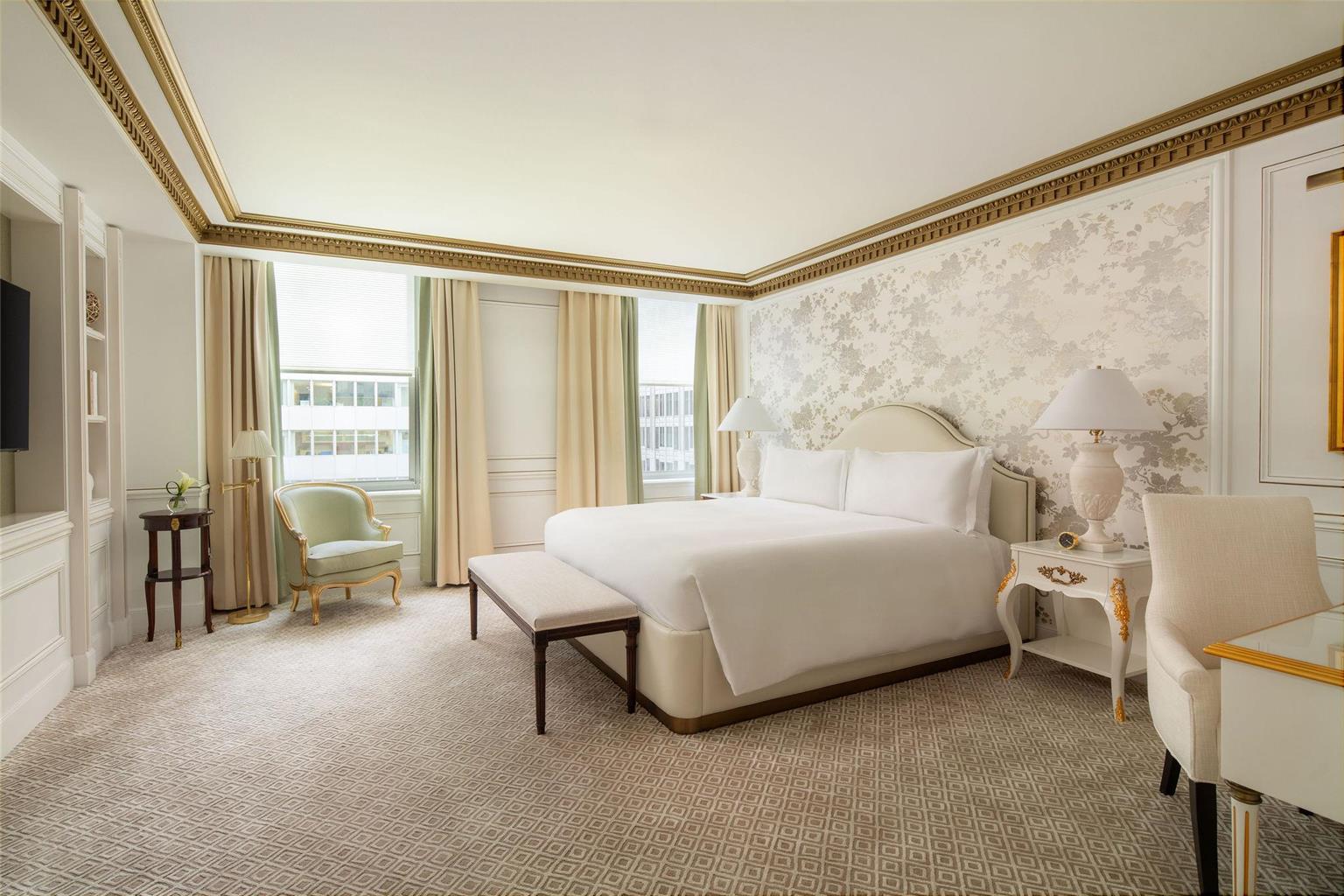 Waldorf Astoria New York, photo 2 of 8