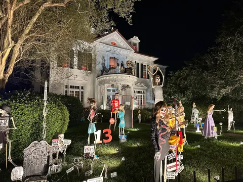 The Skeleton House, tourist attraction in New Orleans