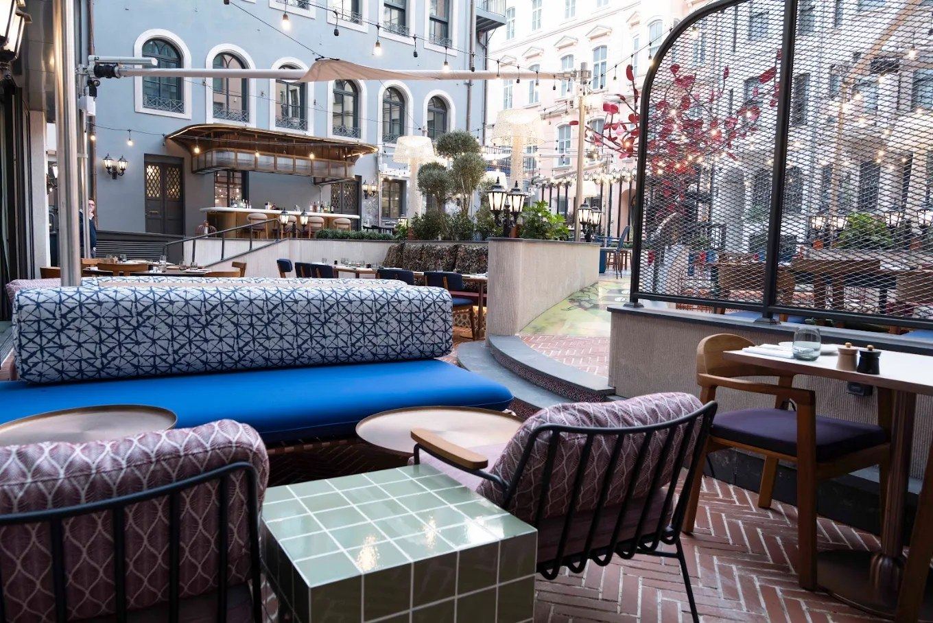 Karas Wine Bar & Bites, wine bar, tapas bar in Istanbul