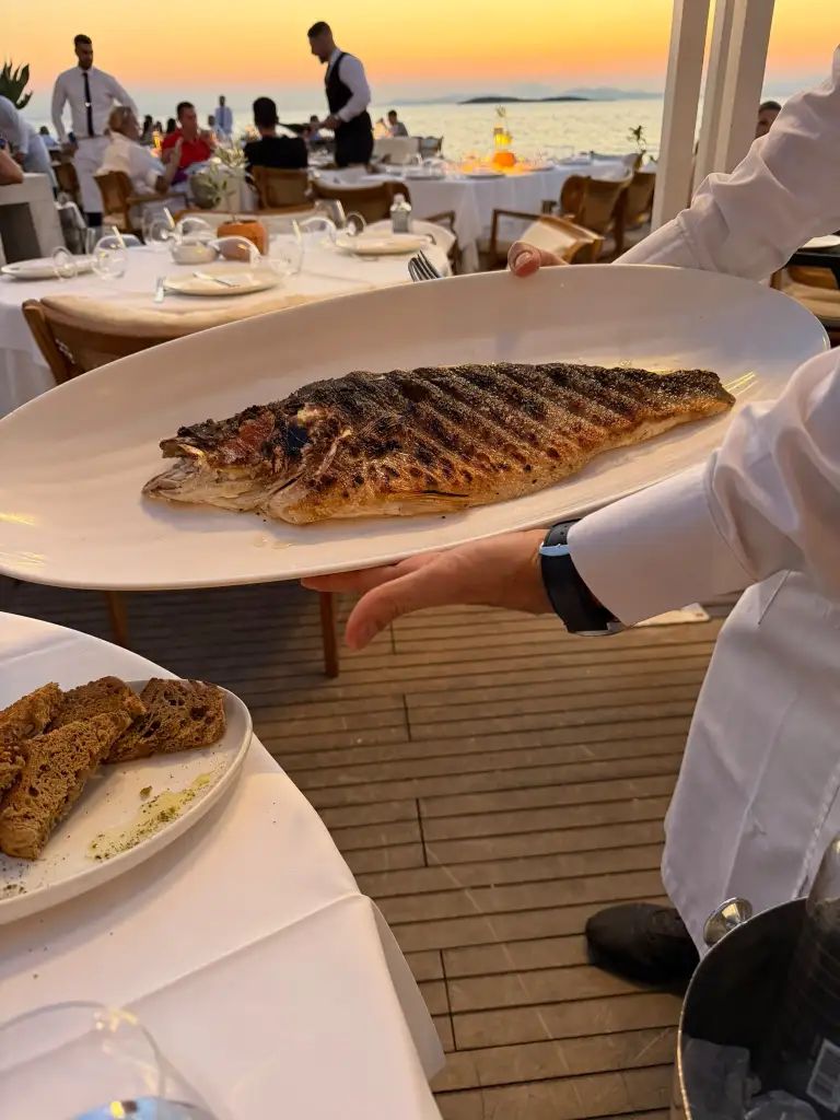 Papaioannou Restaurant Vouliagmeni, photo 5 of 6