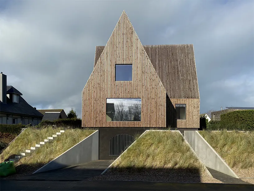 exterior view of House of Cards | all images ©Vantieghem Talebi