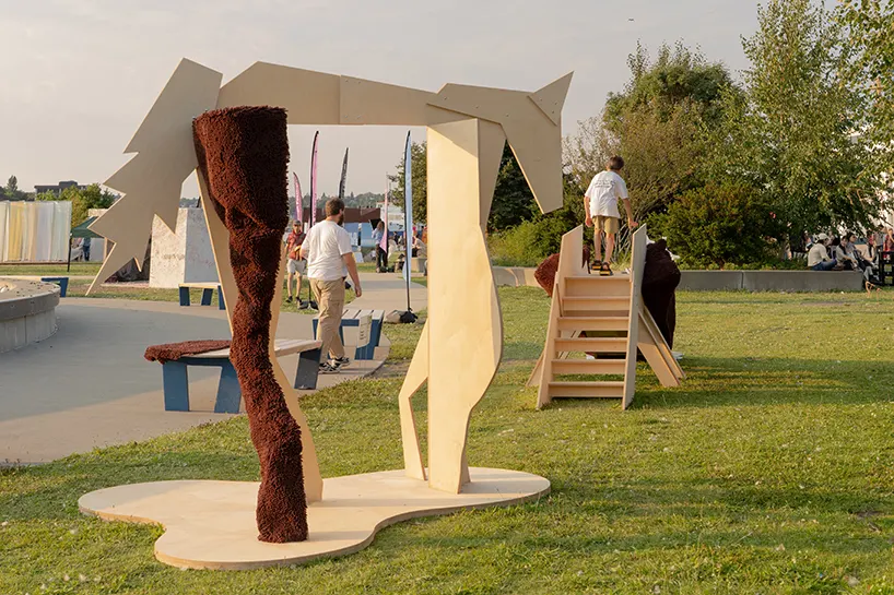 Gate Horse framing the ever-changing activity of Lake Union and the people around it | all images ©Seattle Design Festival