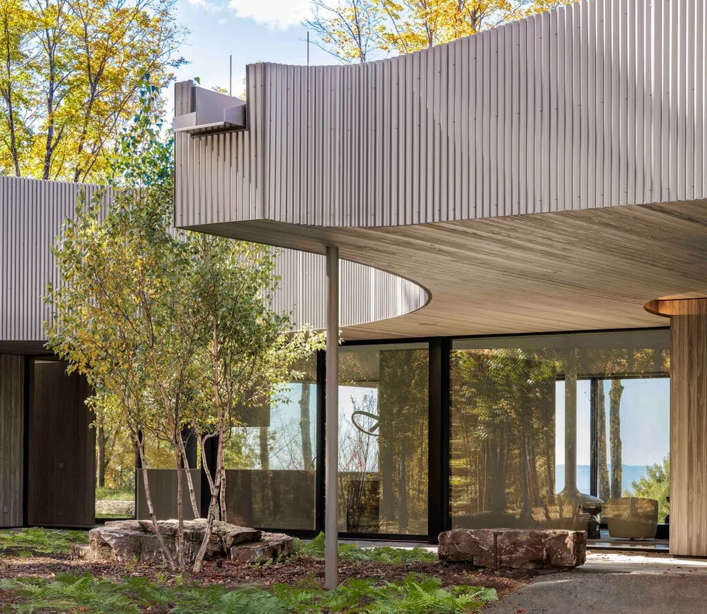 Desai Chia topped Chatham Residence with a curving roof