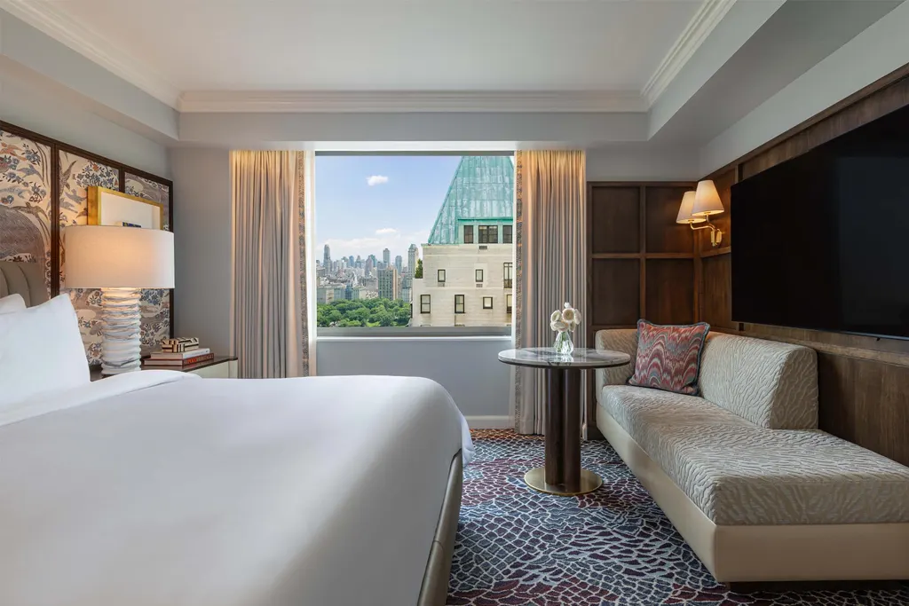 JW Marriott Essex House Promenade Suite
