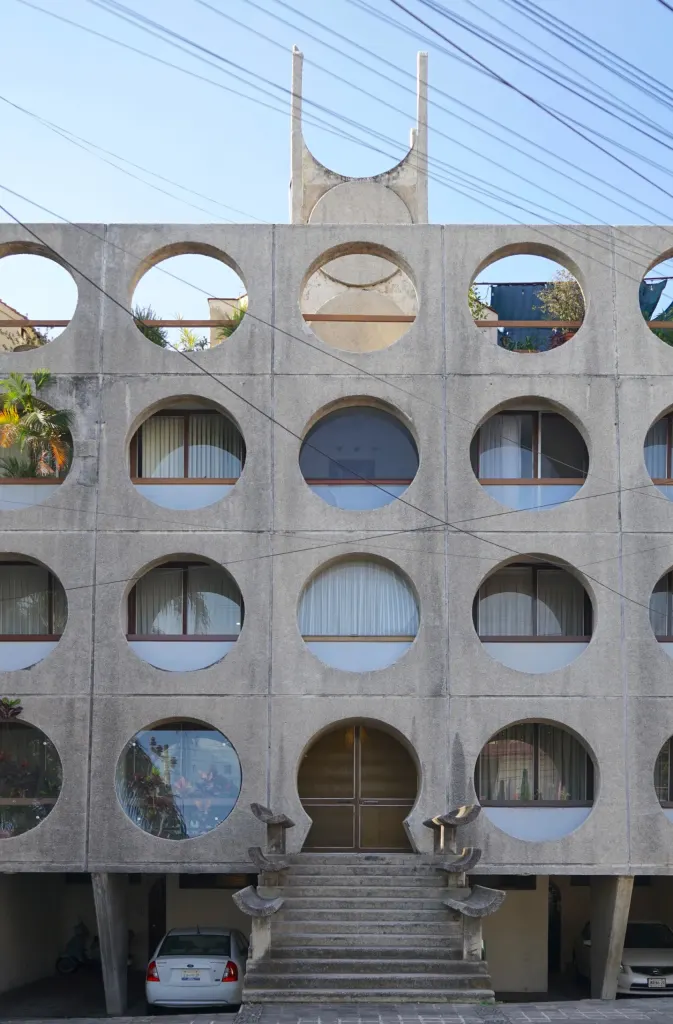 Brutalist building in Guadalajara by Félix Aceves Ortega