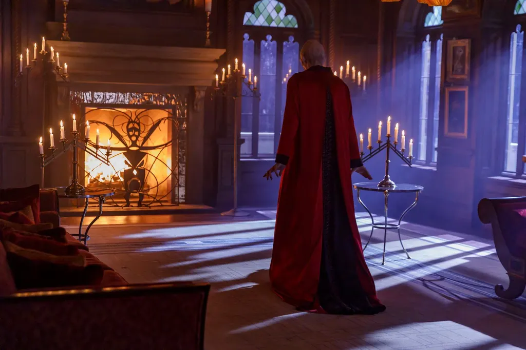 Rebuilding the Coven witches' academy set for American Horror Story season 13, photo 3