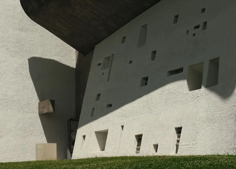 Le Corbusier oriented the chapel toward the east
