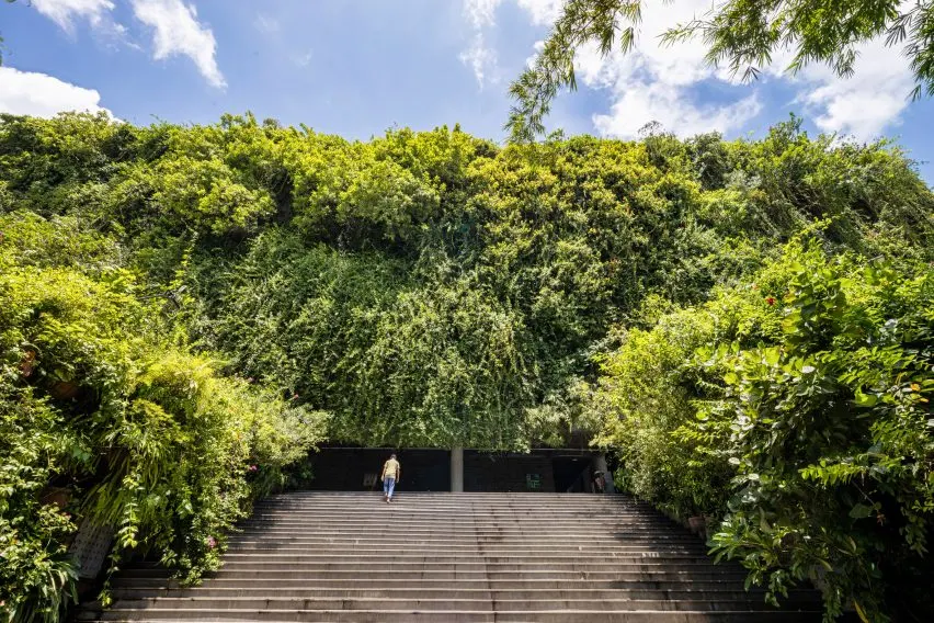 The factory has a monumental green wall. Photo by City Syntax