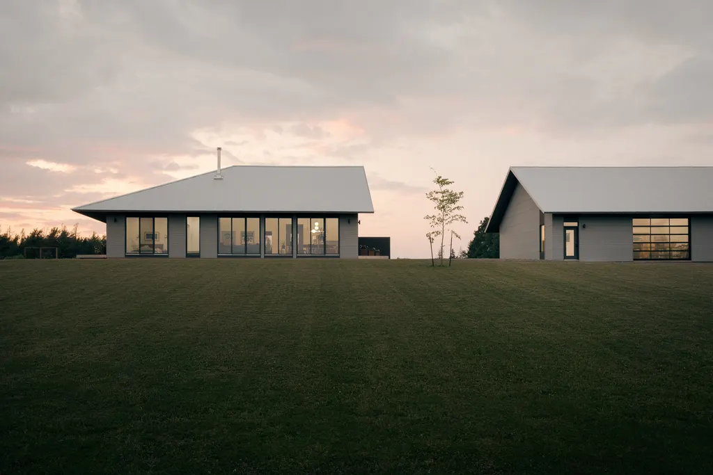 The split house includes living spaces and a workshop