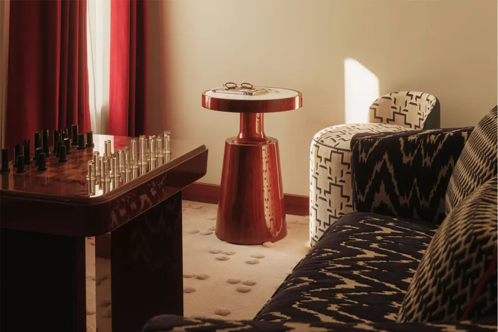 The Shepherd Mayfair guestroom