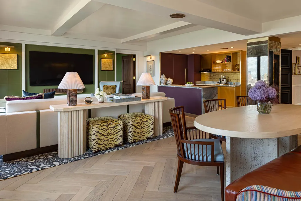 JW Marriott Essex House Promenade Suite