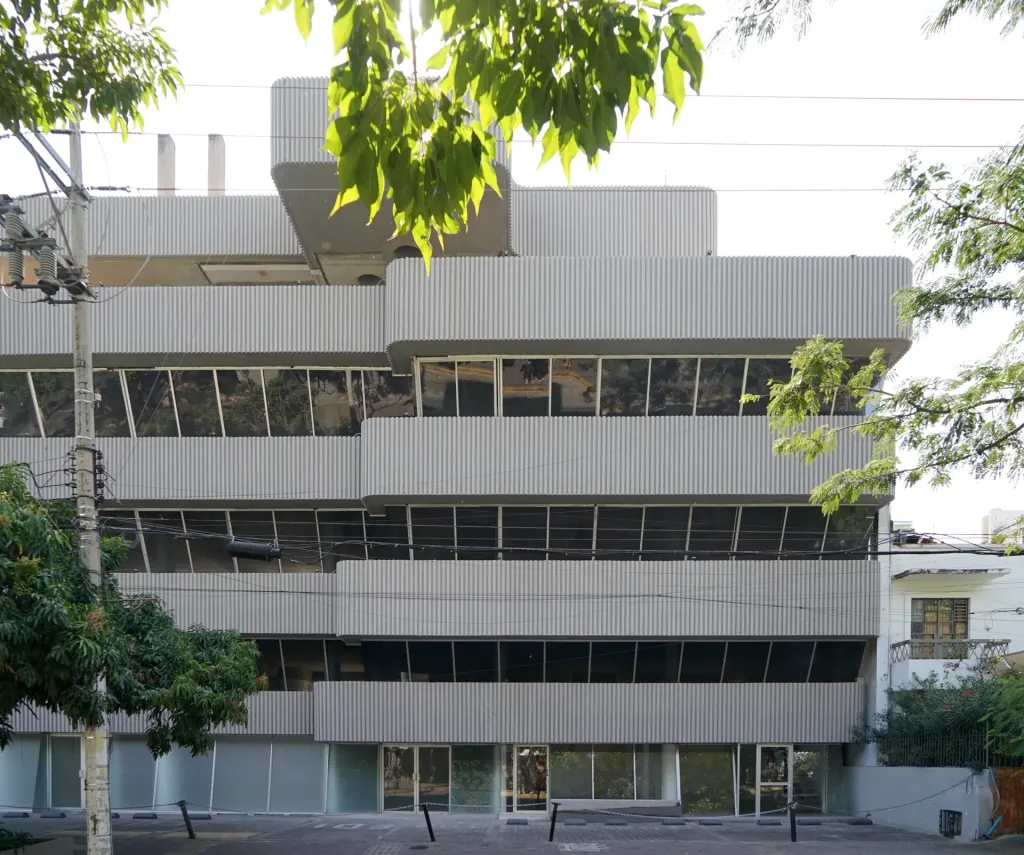 Brutalist building in Guadalajara by Félix Aceves Ortega