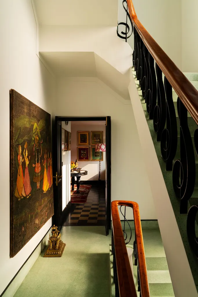Inside designer Vikram Goyal's Art Deco villa in New Delhi, photo 4