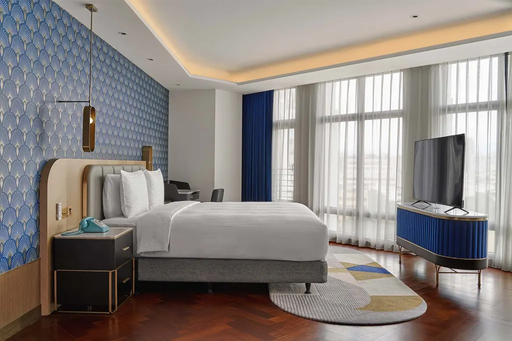 OKU Hotel Taichung guestroom