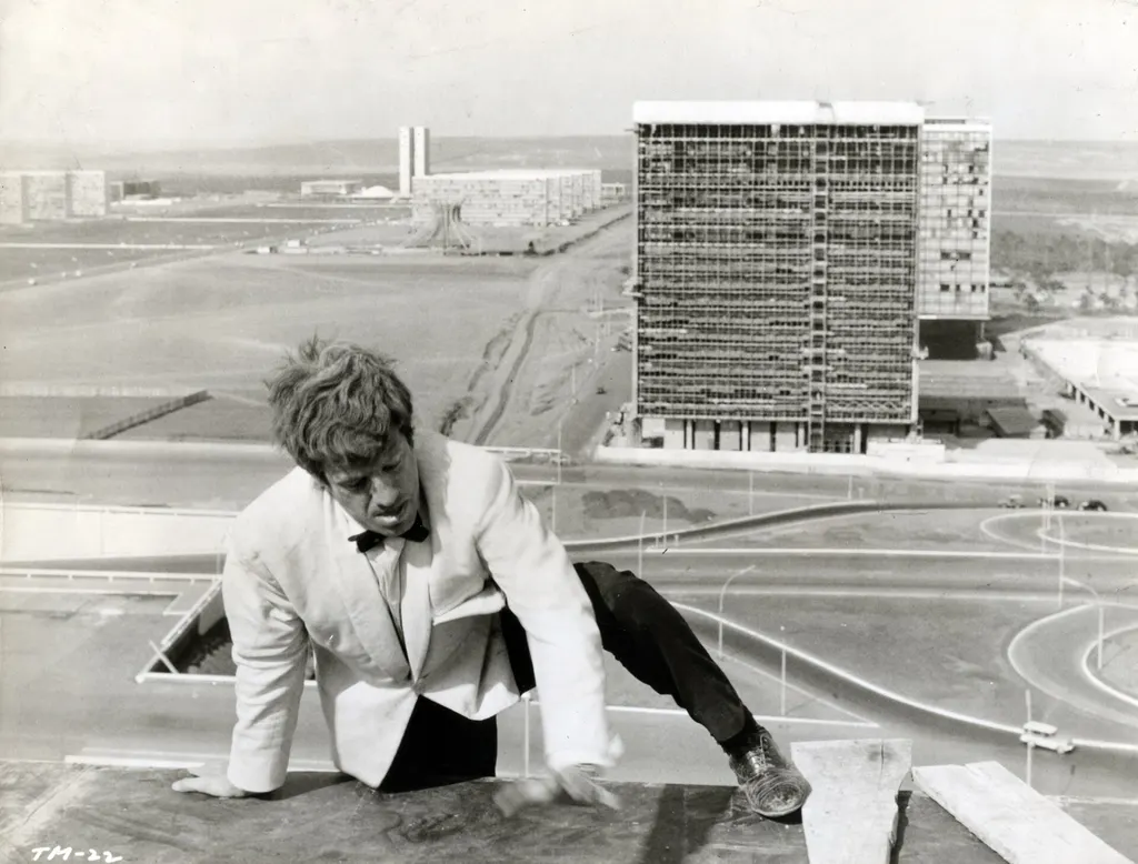 Jean-Paul Belmondo in That Man from Rio, 1964
