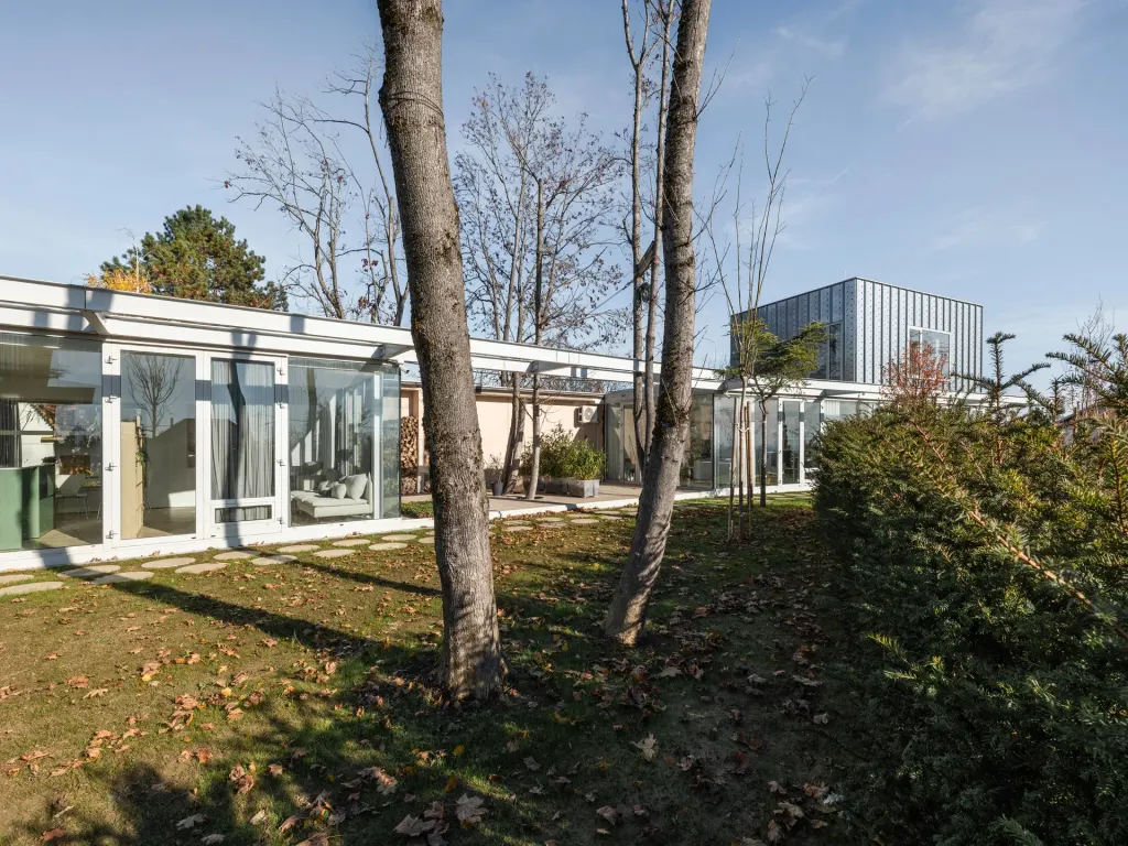 Garden façade of the Double-Villa