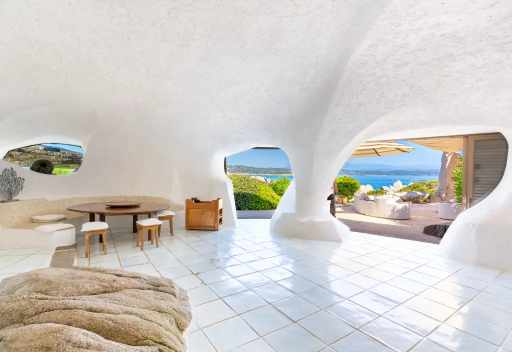 Sea views from Villa Pieds Dans L'Eau
