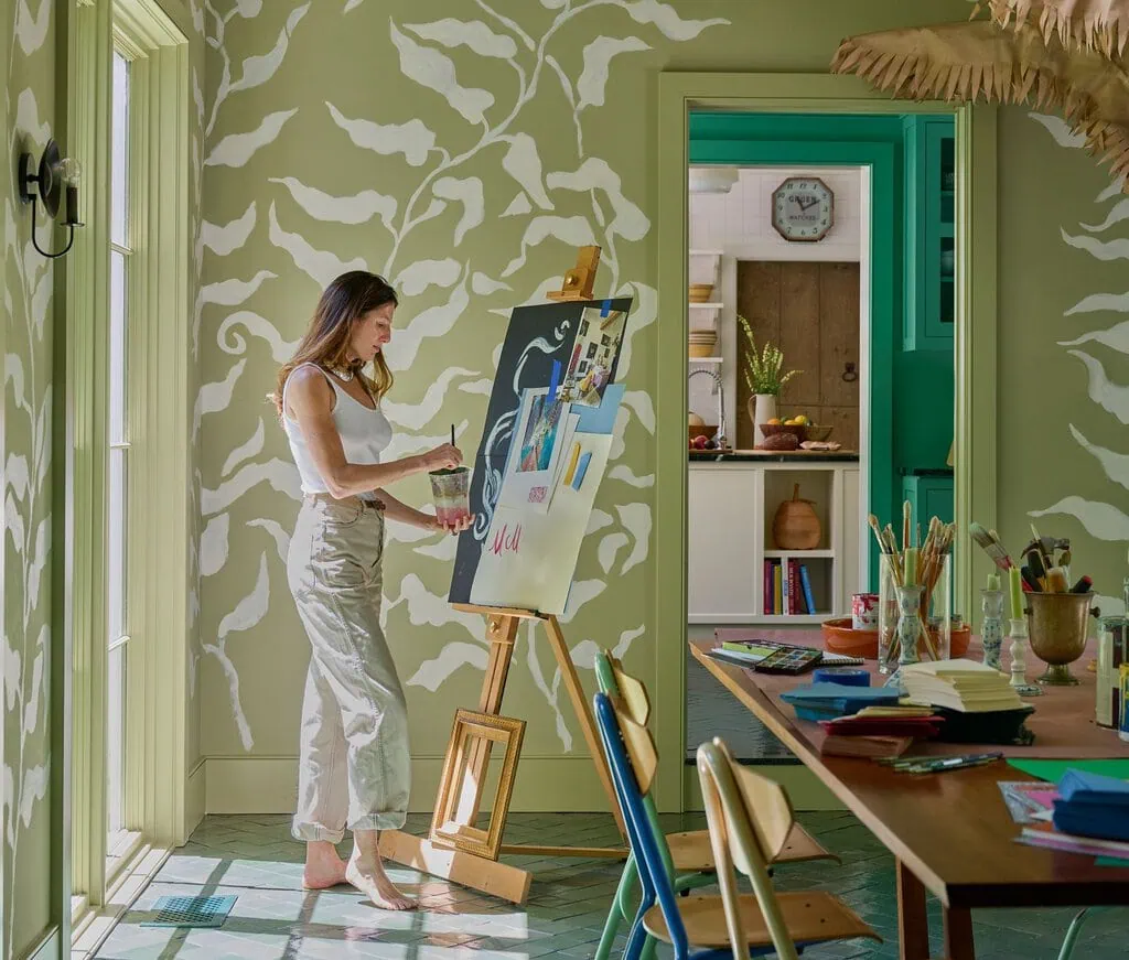 An artist’s farmhouse shaped by forest and family, photo 6