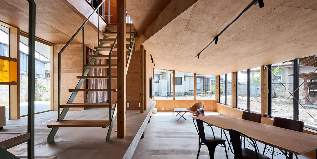 A Mibu house with a garden on its roof, photo 6