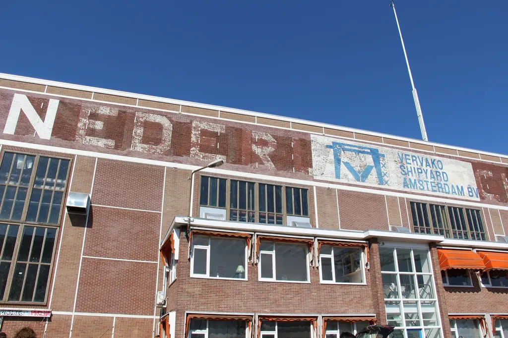 IJ-Hallen