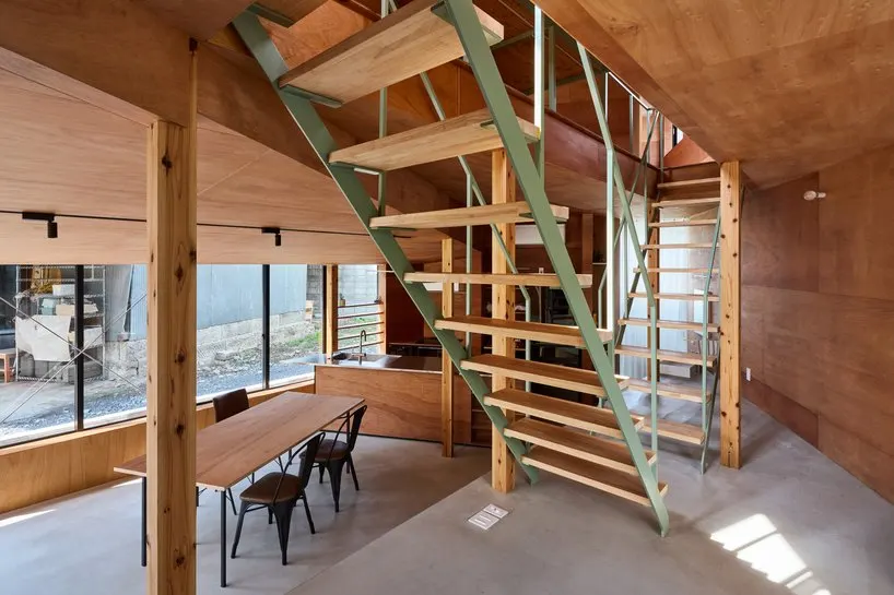 the dining area sits 660mm below the entrance hall