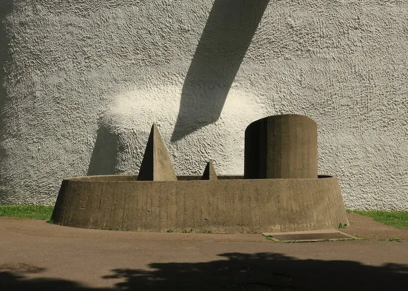 more than seven decades later, Ronchamp continues to feel strikingly contemporary