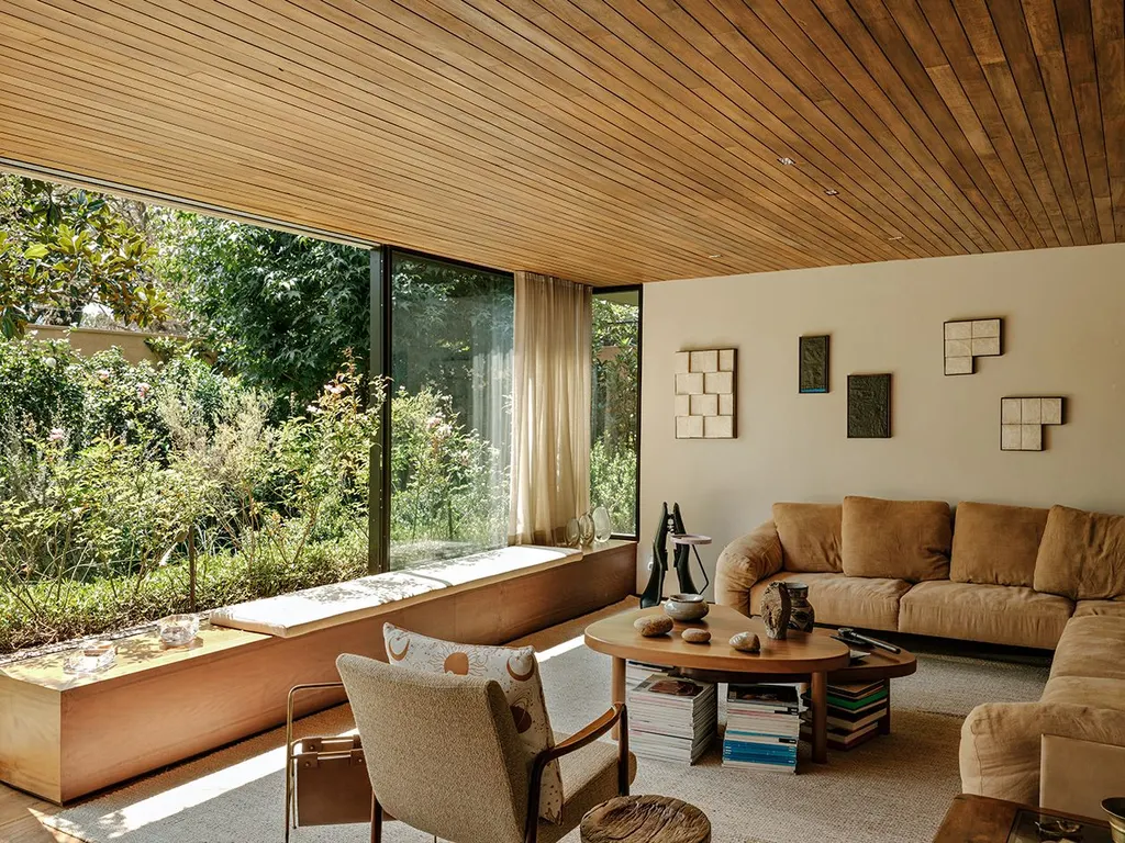 111 House _ Rodrigo Oliveira _ Isay Weinfeld, a brazilian house engulfed in greenery on all levels, nature takes over