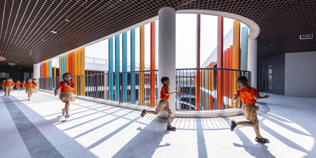 A kindergarten built around its playground in Hanoi, photo 8